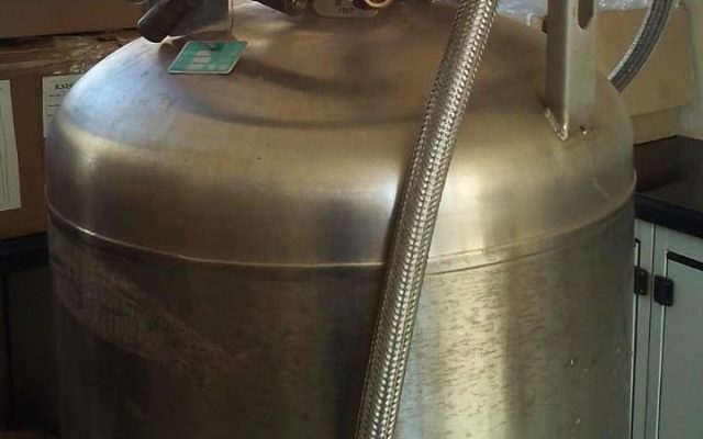 K1600_Cryogenic liquid nitrogen tanks