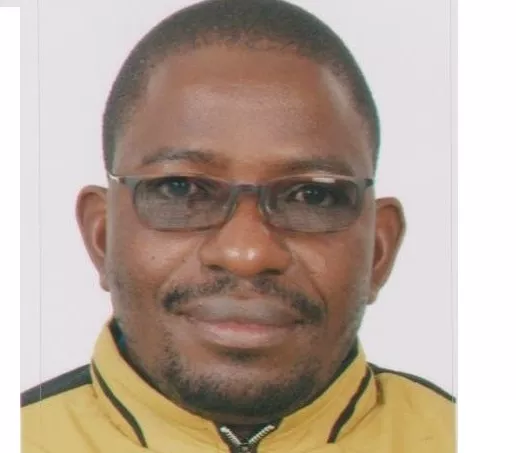 Dr Macloud Sipeyiye